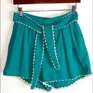 Super cute fashionable shorts by Ezra